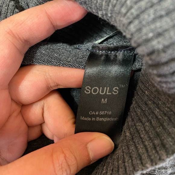 Sweater - Picture 2 of 2